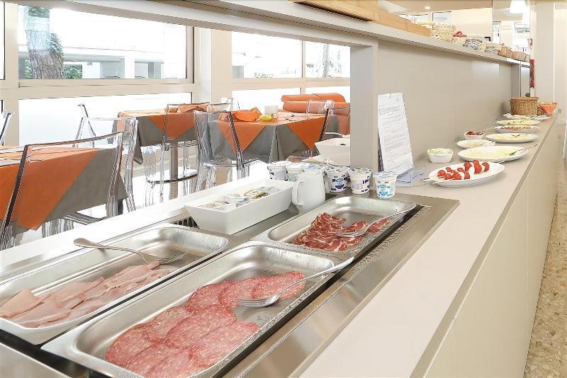 Hotel Meuble Zenith 리그나노 사비아도로 외부 사진