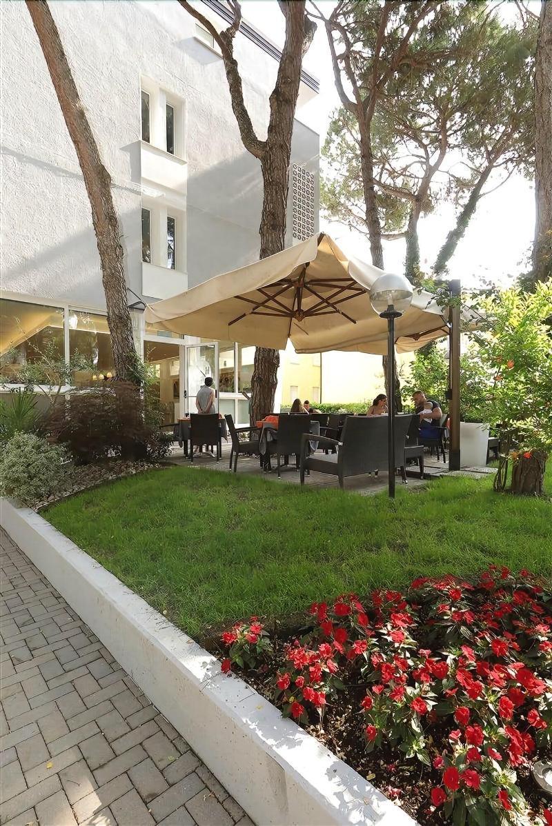 Hotel Meuble Zenith 리그나노 사비아도로 외부 사진