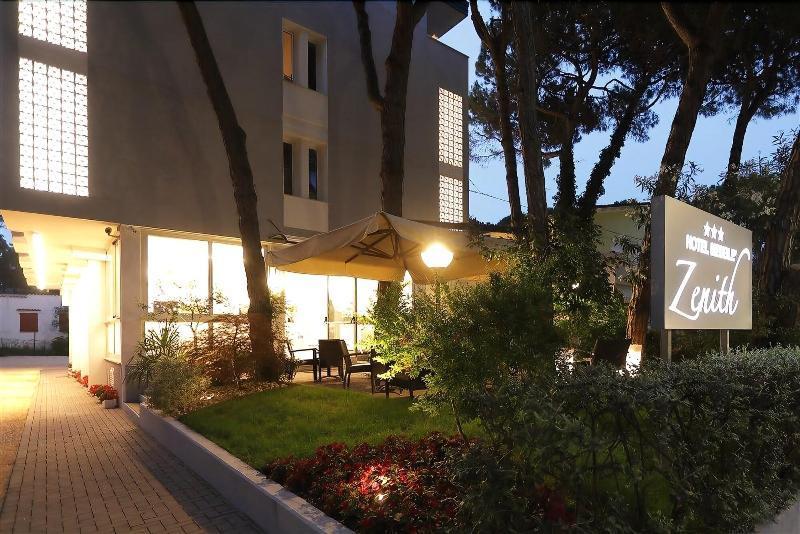 Hotel Meuble Zenith 리그나노 사비아도로 외부 사진