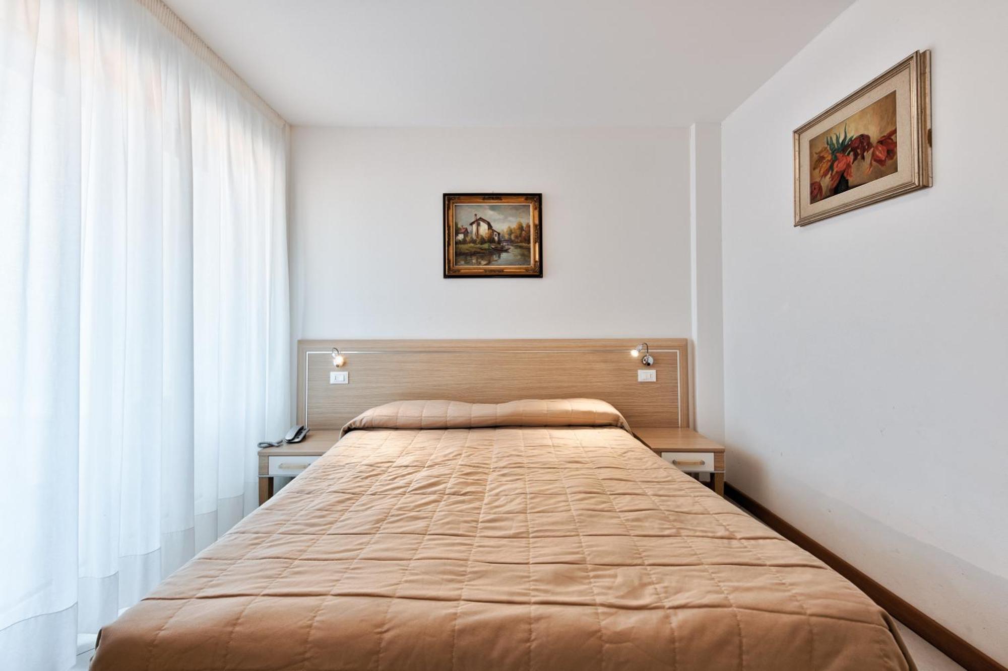 Hotel Meuble Zenith 리그나노 사비아도로 외부 사진