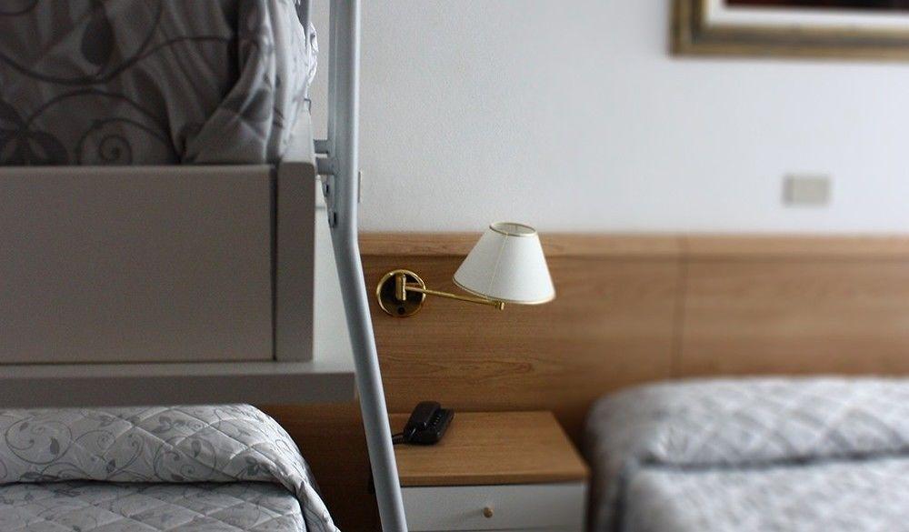 Hotel Meuble Zenith 리그나노 사비아도로 외부 사진